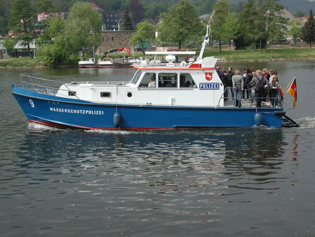 POL-HM: Berufsorientierungstag 2009 bei der Polizeiinspektion