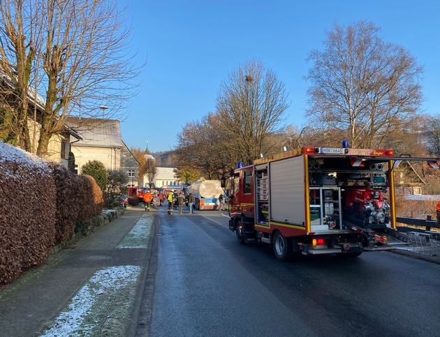 FF Olsberg: 500 Liter Heizöl in Olsberg - Wulmeringhausen ausgelaufen