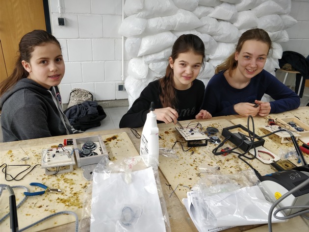Erfolgreiche Mädchen- und Techniktage in den Osterferien an der Universität in Koblenz