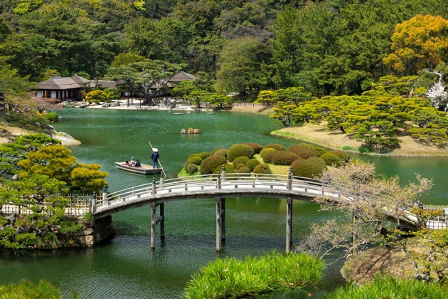 Auf Gartenschau – entlang der schönsten grünen Oasen Japans