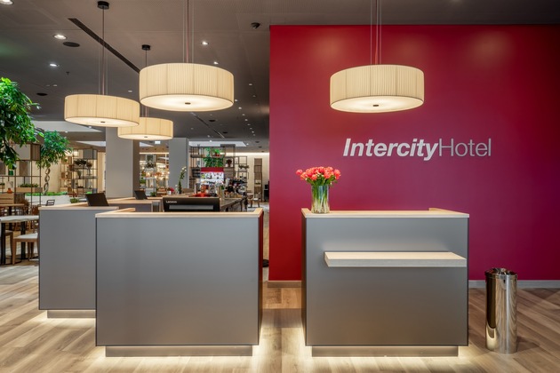 Pressemitteilung: &quot;Erstes IntercityHotel eröffnet in Ungarn&quot;