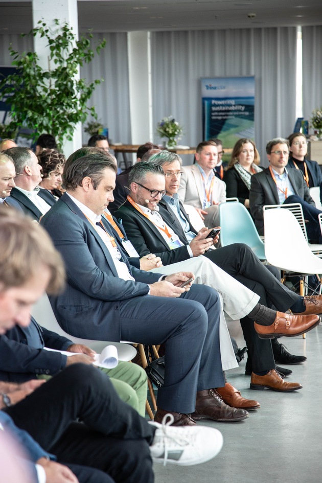 MaxSolar GmbH veranstaltet erfolgreichen &quot;Future Energy Summit 2025&quot; in München - Perspektiven für die Energiebranche im Fokus