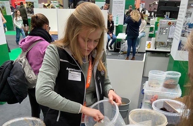 Blühende Zukunft Tour startet: AgrarScouts laden zum Dialog auf der Maker Faire Dortmund ein