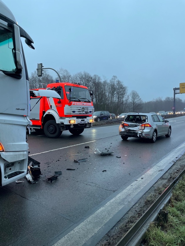 FW-EN: Verkehrsunfall auf der A46