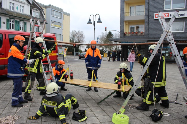 FW-ME: Feuerwehr für Jung und Alt (Meldung 5/2016)