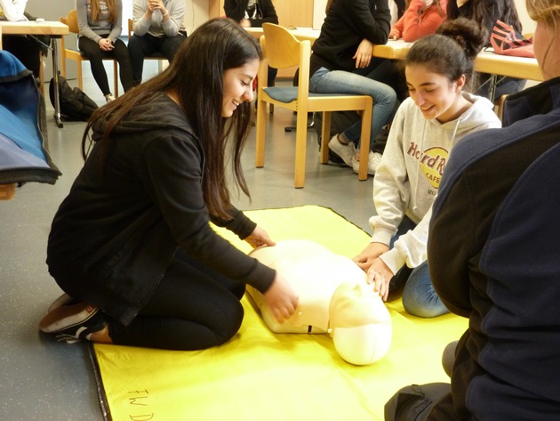 FW Dinslaken: GirlsDay bei der Feuerwehr Dinslaken