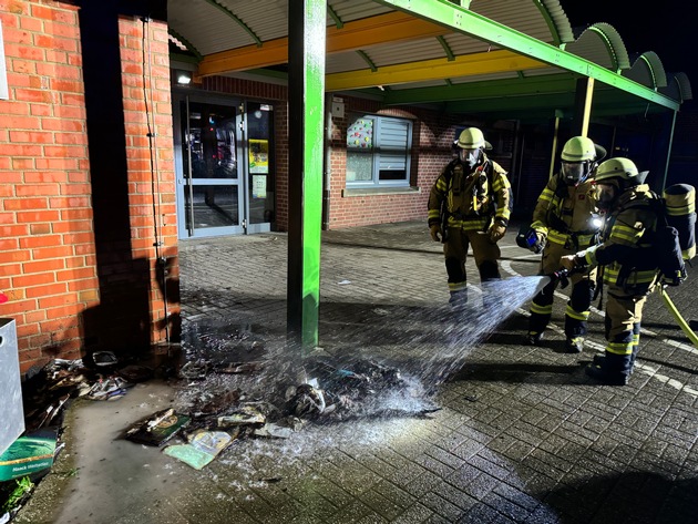 FW-EN: Drei technische Hilfeleistungen und zwei Brandeinsätze am Donnerstag für die freiwillige Feuerwehr Herdecke