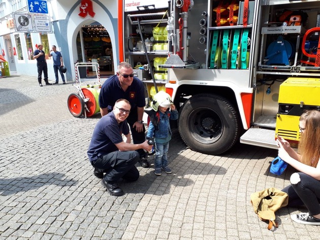 FW-EN: Freiwillige Feuerwehr braucht Verstärkung - Werbung auf dem Bürgerplatz
