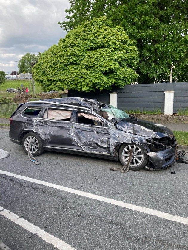 POL-SO: Verkehrsunfall mit zwei Verletzten