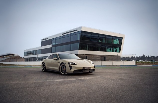 Porsche Schweiz AG: Porsche präsentiert die exklusive Taycan GTS Hockenheimring Edition