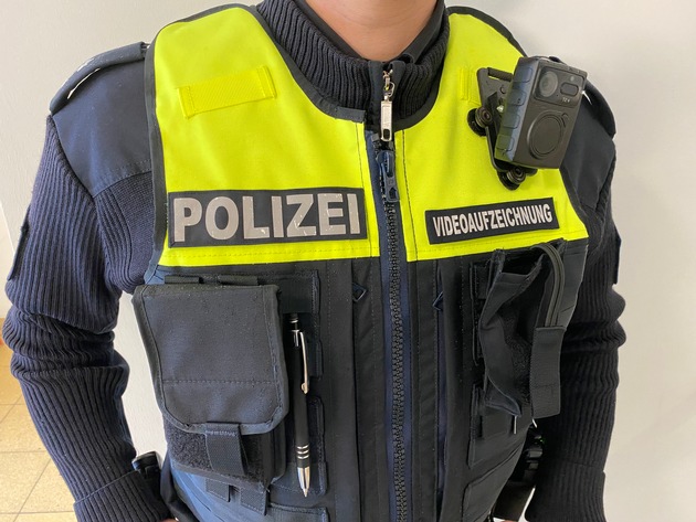 POL-WHV: Polizei setzt Bodycams in Wilhelmshaven und im Landkreis Friesland als zusätzliches Einsatzmittel ein (mit Fotos)