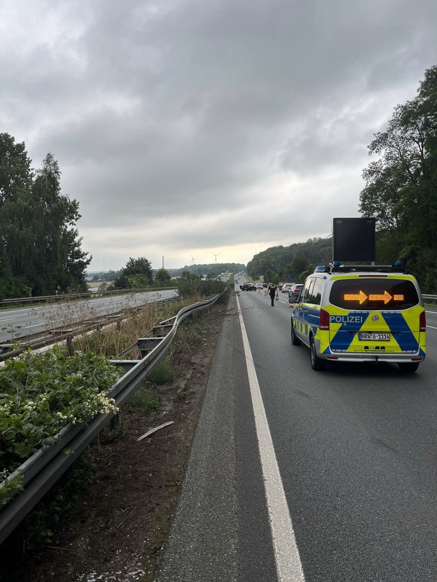 POL-BI: Zeugen nach Unfall mit Verletzten gesucht