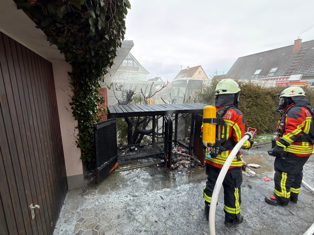 FW Stockach: Mülleimer-/Garagenbrand