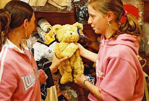 Erste Bear Factory in Zürich - erleben Sie live die &quot;Geburt&quot; Ihres Teddybären