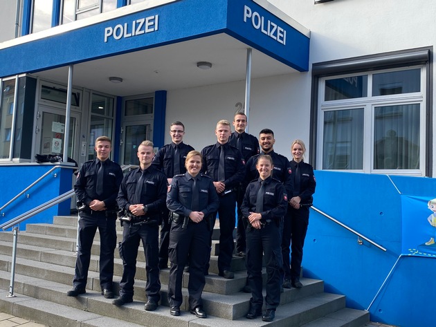 POL-HM: Die Polizeiinspektion Hameln-Pyrmont/Holzminden begrüßt 31 neue Kolleginnen und Kollegen