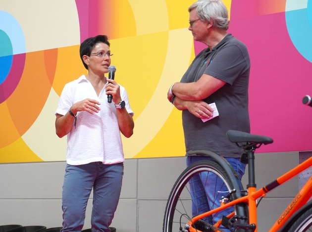 PM | „Deutschlands fahrradfreundlichste Schule“ auf der EUROBIKE ausgezeichnet