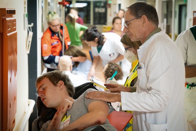 Katastrophenschutzübung der Senatsverwaltung für Gesundheit erfolgreich durchgeführt: Helios Klinikum Berlin-Buch übt den Ernstfall