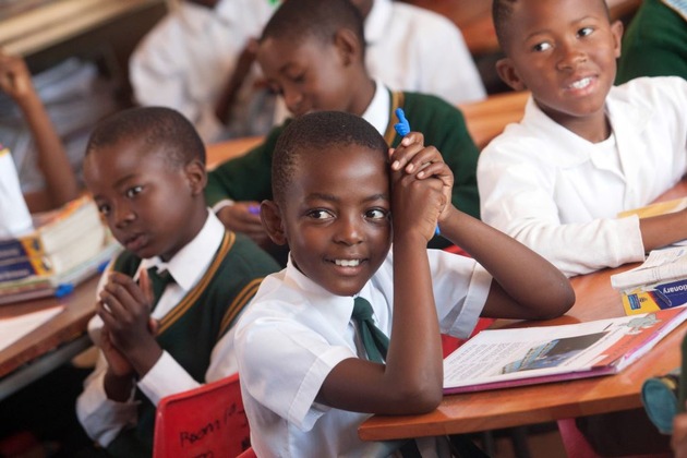 dpa produziert englische Kindernachrichten als Bildungsprojekt in Südafrika (FOTO)