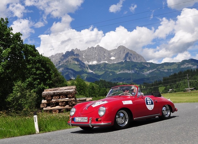Legendäre Alpenrallye: Automobilklassiker aus sechs Jahrzehnten auf großer Tour über die schönsten Alpenrouten