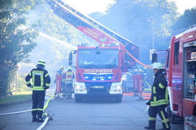 FW-SE: Dachstuhlbrand eines Einfamilienhauses