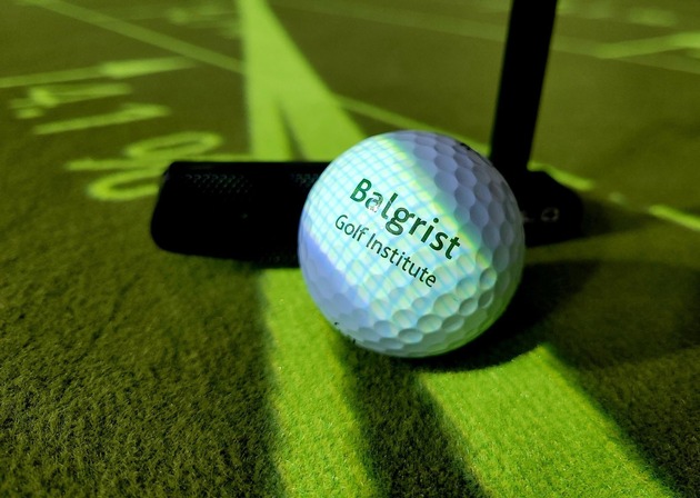 MEDIENMITTEILUNG - Universitätsklinik Balgrist lanciert Golf-Institut