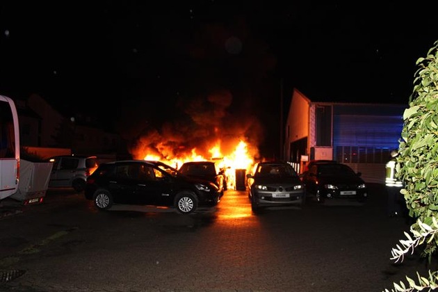 POL-PDKO: Brand mehrerer Fahrzeuge in Weißenthurm