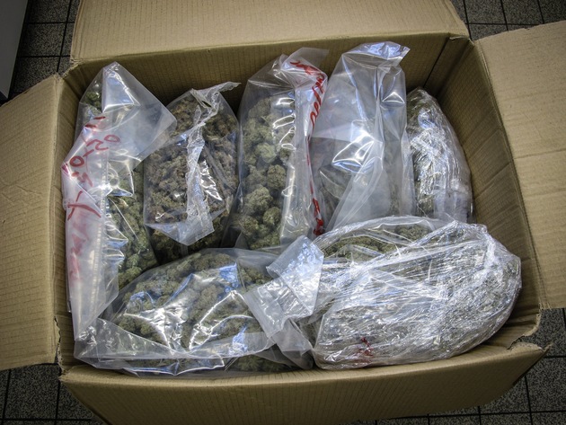 POL-BO: Polizei stellt knapp 13 Kilogramm Drogen sicher - Festnahme