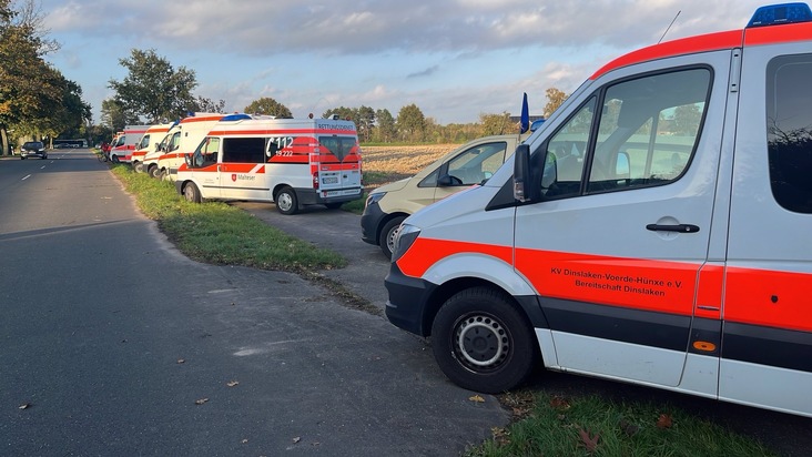 FW Dinslaken: Patiententransportzug 10 im Einsatz