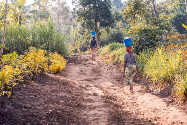 Wo Frauen Zukunft schaffen: Besondere Studien- und   Begegnungseise mit der Pionierin Jackie Helfenberger in Ruanda