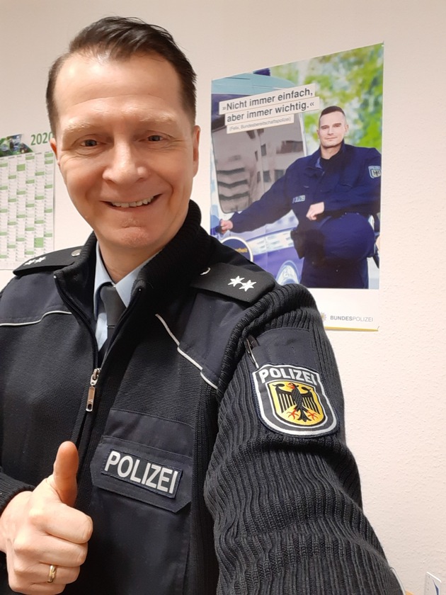 BPOL NRW: Nicht immer einfach, aber immer wichtig! - Die Einstellungsberater der Bundespolizei in Münster sagen Herzlich Willkommen!