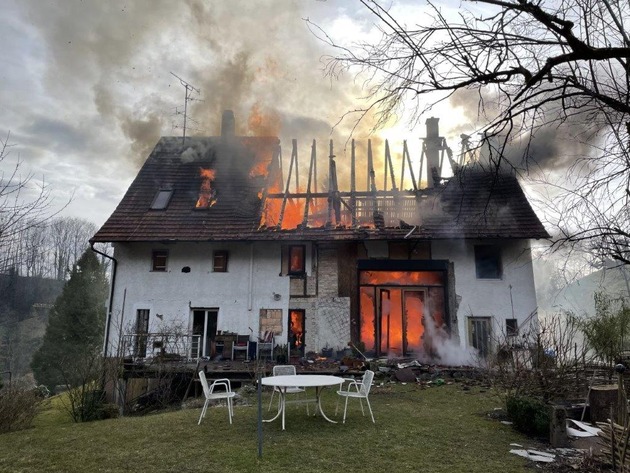 LRA-Ravensburg: Gebäudevollbrand in Ravensburg