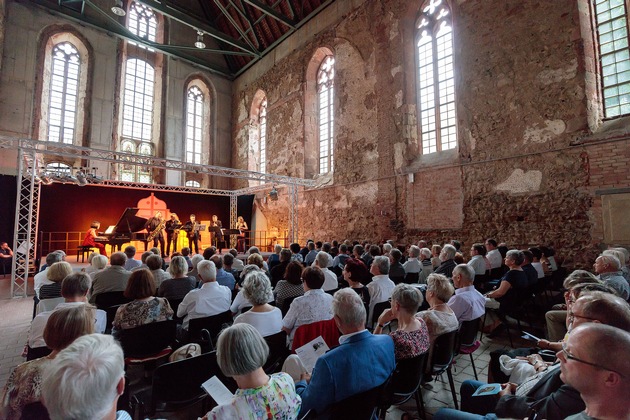 50 Konzerte in elf Wochen: MDR-Musiksommer startet am 18. Juni in Merseburg