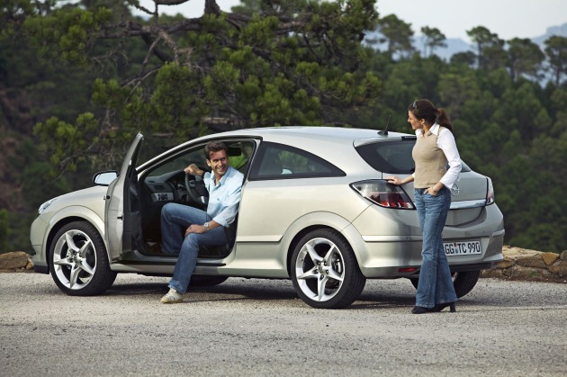 Million-Mile-Test-Drive: Start frei für grösste Probefahrt - Mit rund 35&#039;000 Testfahrzeugen machen Opel/Vauxhall-Qualität erfahrbar