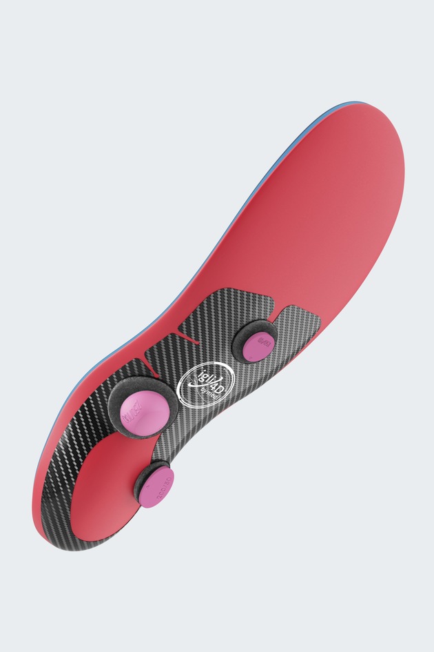 "Die igli Heel von medi erleichtert mein Leben ungemein - in der Praxis, in der Freizeit und zu Hause." / medi: igli Heel Einlage bei Fersensporn