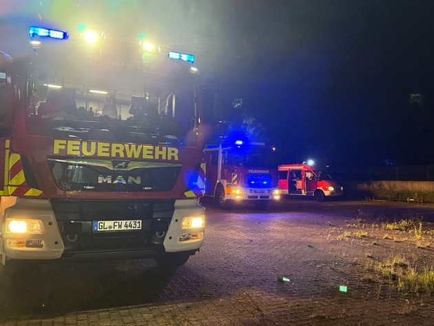 FW Leichlingen: Brand in ehemaliger Förderschule