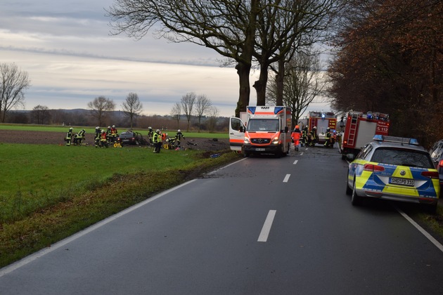 POL-NI: Stadthagen-Schwerer Verkehrsunfall zwischen Lindhorst und Sachsenhagen