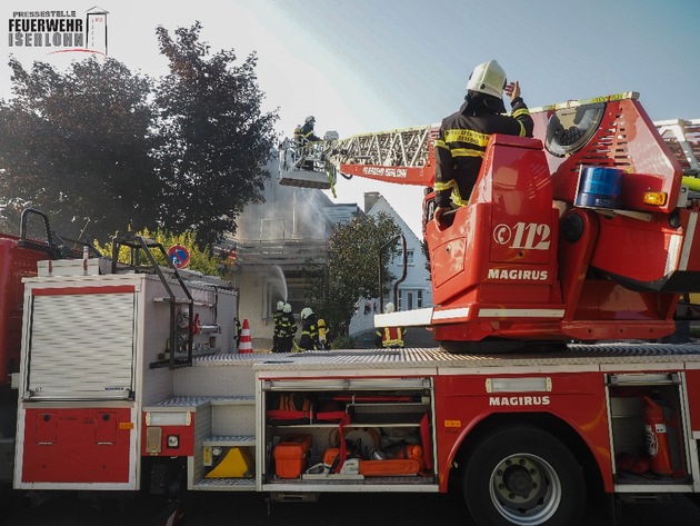 FW-MK: Balkon stand in Flammen