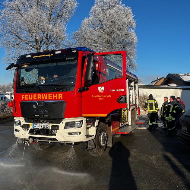 FW Ense: Neues LF für den Löschzug Ense- Bremen / Ringtausch von Fahrzeugen erhöht die Schlagkraft der Feuerwehr