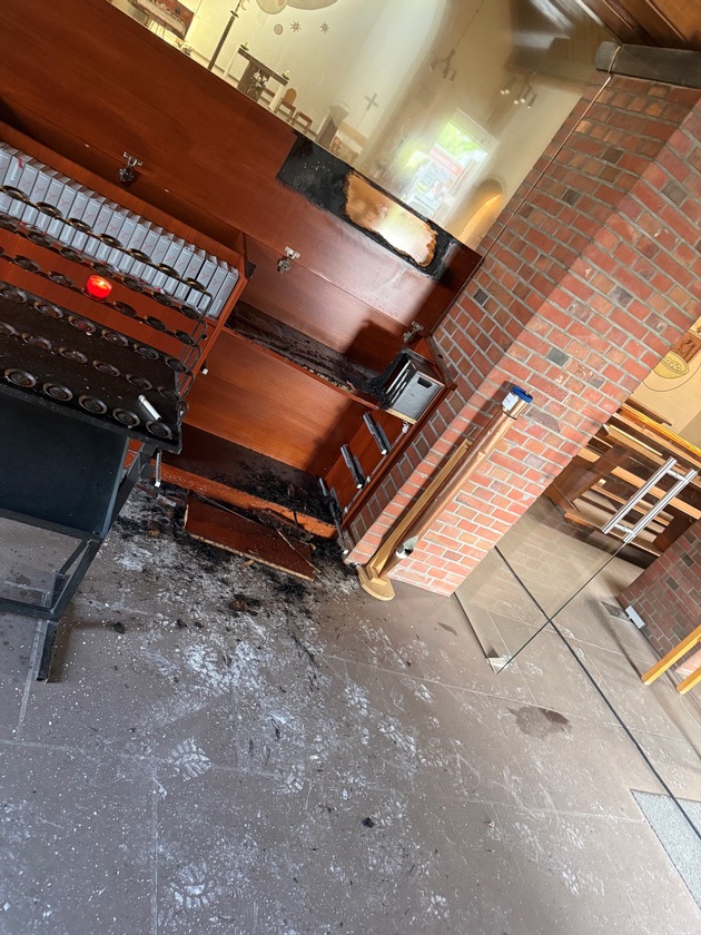 POL-DEL: Stadt Delmenhorst: ERGÄNZUNG zu Versuchte Brandstiftung in Kirchengebäude