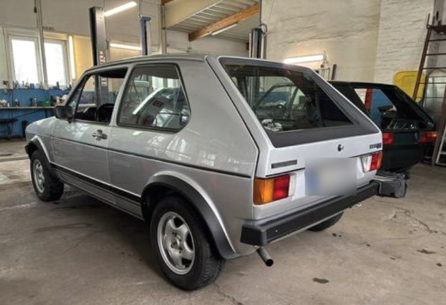 POL-ROW: Zeugen nach VW-Komplettentwendung in Mulmshorn gesucht