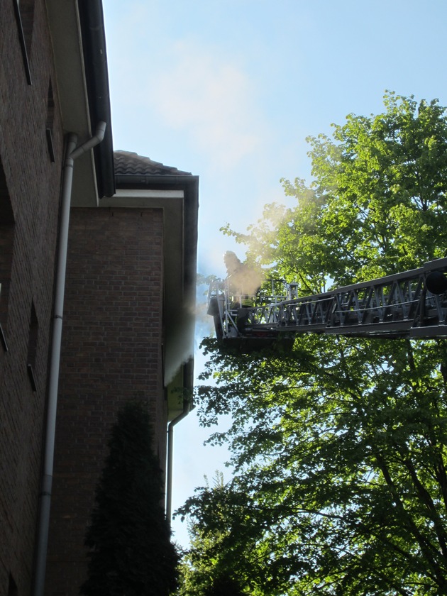 FW-MH: Mehrere Einsätze beschäftigen die Feuerwehr