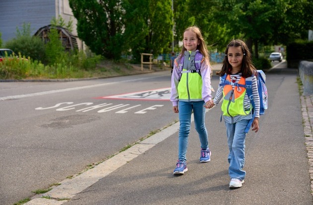 Touring Club Schweiz/Suisse/Svizzero - TCS: Schulanfang: Achtung Kinder