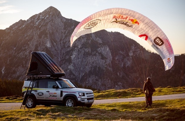 JAGUAR Land Rover Schweiz AG: Land Rover Defender beim härtesten Abenteuerrennen der Welt / Starker Partner für die Red Bull X-Alps 2021