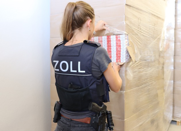 ZOLL-F: Zollfahndungsamt Frankfurt am Main stellt Jahresergebnisse 2022 vor - Stark im Einsatz gegen illegale Drogen, unversteuerte Waren, verbotene und beschränkte Güter sowie Geldwäsche
