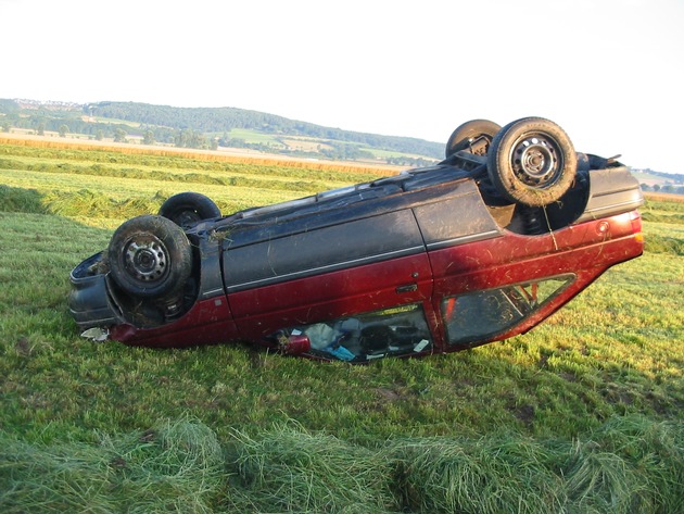 POL-NOM: Verkehrsunfall mit Bildern im Anhang