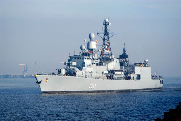 Deutsche Marine - Pressemeldung: Fregatte &quot;Augsburg&quot; verlässt Wilhelmshaven in Richtung Djibouti