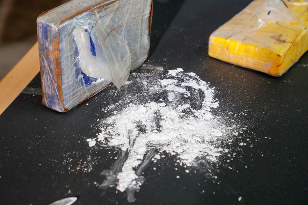 HZA-DU: Über ein Kilogramm Kokain sichergestellt - Kontrolleinheit des Hauptzollamts Duisburg geht Drogenschmugglerin ins Netz