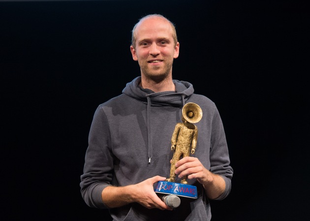 Blendle-Mitgründer Marten Blankesteijn mit scoop Award 2015 ausgezeichnet (FOTO)