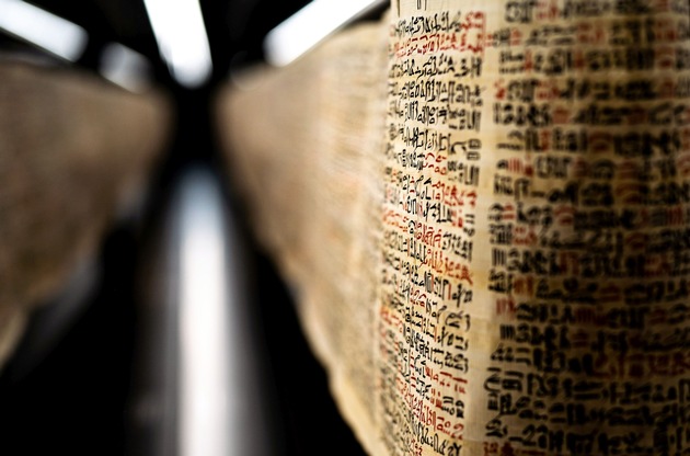 Magie &amp; Medizin: MDR-Doku für ARTE über ältestes Medizinhandbuch der Welt „Papyrus Ebers“
