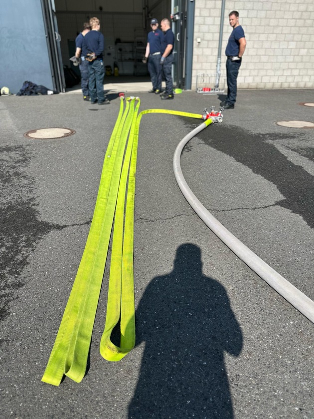 FW Dinslaken: Feuerwehrhandwerk erfolgreich vereinheitlicht